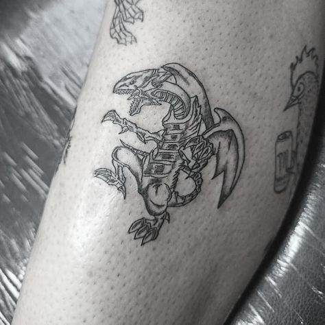 White Dragon Tattoo, Yugioh Tattoo, Tattoo Fixes, Evolution Tattoo, Traditional Tattoo Sleeve, Cute Tiny Tattoos, Cool Small Tattoos, E Tattoo, White Dragon