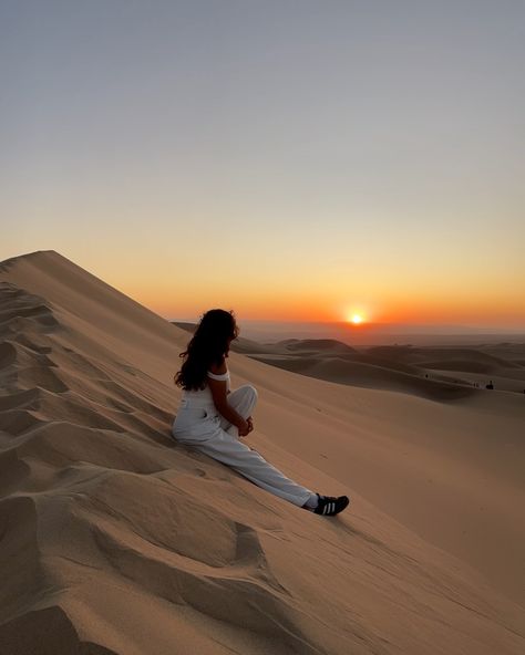 Travel dump 🧳🌅🏝️🏜️ #travel #inspofinds #desert Dubai Desert Photography, Desert Shots, Huacachina Peru, Sunset Outfit, Uae Travel, Perfect Travel Outfit, Peru Travel Guide, Desert Safari Dubai, South America Destinations