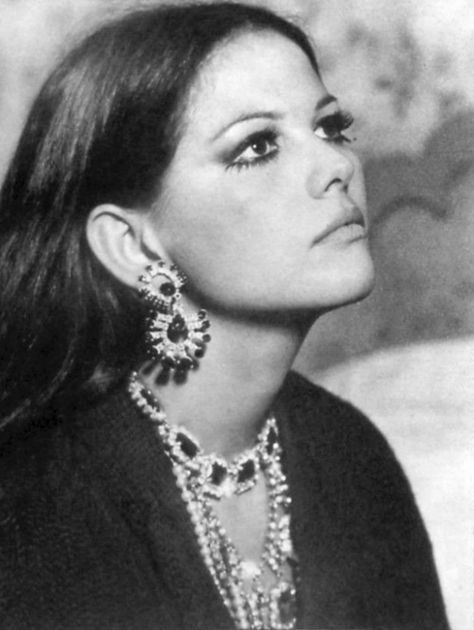 Claudia Cardinale Italian Beauty Women, Bridgette Bardot, Claudia Cardinale, Italian Beauty, Italian Actress, Interesting Faces, Iconic Women, Classic Beauty, Tunisia