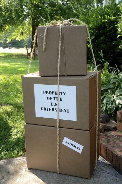 Indiana Jones: Party decor easy and cheap are boxes with rope and custom labels. Indiana Jones Trunk Or Treat, Indiana Jones Birthday Party, Indiana Jones Party, Army Birthday Parties, Camo Party, Military Party, Army's Birthday, Army Party, Adventure Party