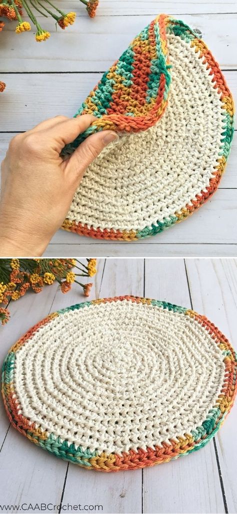 Easy Crochet Potholders, Potholder Patterns Free, Practical Crochet, Crochet Pot Holders Free Pattern, Kitchen Crochet, Crochet Potholder, Crochet Potholder Patterns, Crochet 101, Crochet Hot Pads