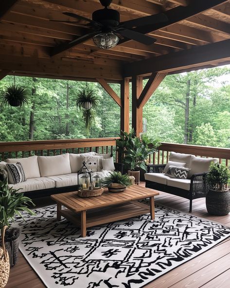 3 Season Deck Ideas, Cabin Porch Ideas, Screened Front Porches, Future House Exterior, Cabin Rustic Decor, Porch Patio Ideas, Front Porch Inspiration, Door Decks, Porch Gazebo