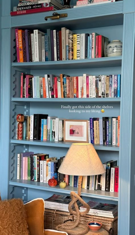 Carriage House Kitchen, Blue Bookshelf, Book Shelf Styling, Blue Bookshelves, Kitchen Sitting Room, Blue Bookcase, Painted Bookshelves, Built In Shelves Living Room, Living Room Built Ins