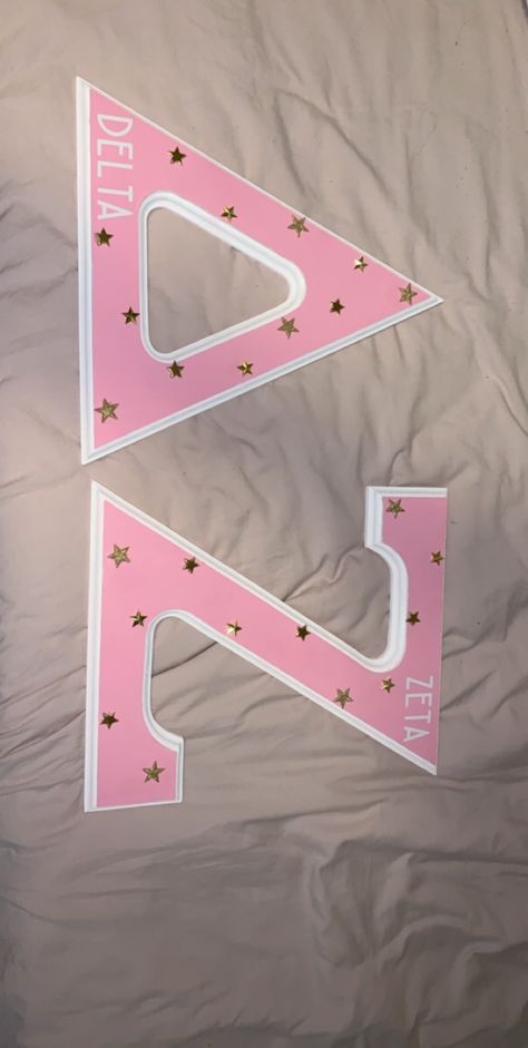 Delta Gamma Letters Painted, Delta Zeta Letters Painted, Sorority Letters Painted Wooden Pink, Sorority Letters Painted Wooden Easy, Dz Letters Painted, Sorority Letters Painted Ideas, Sorority Letter Ideas, Aoii Paintings, Sorority Painted Letters