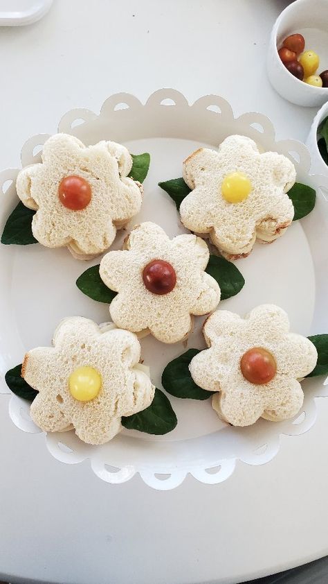 Lunch Idea For Birthday Party, Wildflower Theme Food, Wildflower Party Food Ideas, 3 Tea Party Birthday, Spring Theme Party Food, Spring Themed Food Ideas, Floral Party Food Ideas, Toddler Flower Birthday Party, Two Year Old Flower Birthday Party