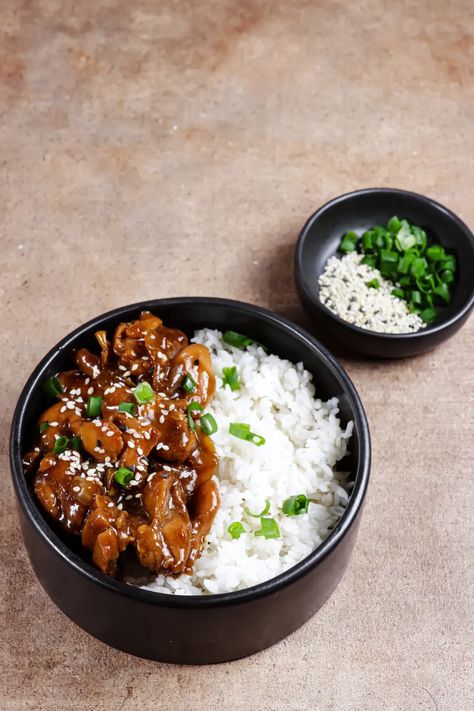 Best Teriyaki Chicken Bowl for a Quick Meal | getcakerecipes Teriyaki Aesthetic, Chicken Terriyaki, Best Teriyaki Chicken, Teriyaki Rice Bowl, Teriyaki Chicken Bowl Recipe, Chicken Bowls Healthy, Ayam Teriyaki, Teriyaki Rice, Teriyaki Chicken Bowl