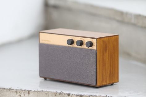 Portable Speaker Design, Bluetooth Speakers Diy, Diy Bluetooth Speaker, Wood Speakers, Audio Engineering, Speaker Projects, Garage Studio, Vintage Speakers, Diy Speakers