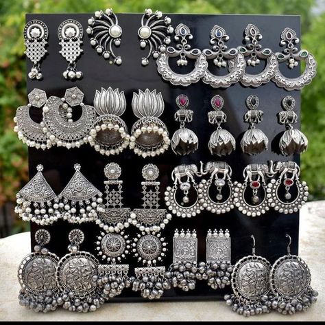 Oxidised Jewellery Earrings, Antique Silver Jewelry Indian, Silver Earrings Indian, Earrings Oxidised, Trendy Silver Jewelry, Jhumka Designs, Oxidised Earrings, Indian Wedding Jewelry Sets, Silver Jewelry Accessories