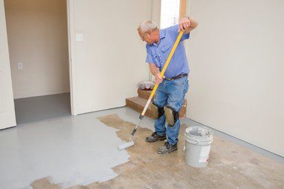 How to Seal a Basement Floor | DoItYourself.com Rustoleum Garage Floor, Best Garage Floor Paint, Seal Concrete Floor, Garage Flooring Options, Concrete Basement Floors, Epoxy Garage Floor Coating, Garage Boden, Garage To Living Space, Garage Floor Paint