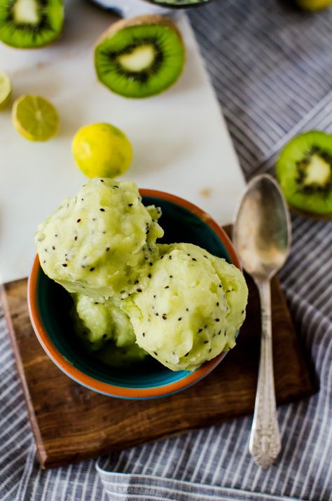 This kiwi sorbet is a tasty and refreshing summer treat you will want to eat again and again Kiwi Sorbet Recipe, Kiwi Sorbet, Sorbet Is, Fancy Desserts, Summer Refreshments, Treat You, Vegan Dessert Recipes, Fancy Dinner, Summer Treats