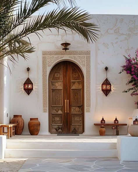 Front Terrace House Ideas, Moroccan Exterior Design, Moroccan Exterior, Morocco House, Read Read Read, Mediterranean Interior Design, Dubai Houses, House Wall Design, Mediterranean Interior