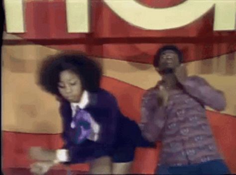 Soul Train GIF - Soul Train Dance - Discover & Share GIFs Train Gif, Soul Train Dancers, Cartoon Rappers, Soul Train, Me And Bae, Dancing Gif, Free Mind, Desktop Wallpapers, Mood Pics