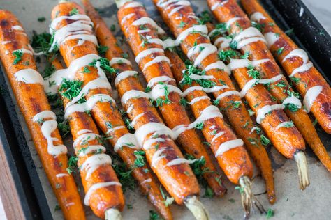 Honey Dill Carrots with Roasted Garlic Aioli | Katie Stewart | Acne Nutritionist Dill Carrots, Roasted Garlic Aioli, Honey Roasted Carrots, Garlic Aioli, Drying Dill, Carrot Recipes, Food Science, Roasted Carrots, Aioli