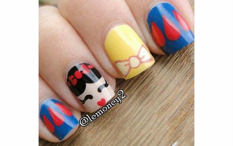 Simple Disney Nails, Disney Manicure, Snow White Nails, Disney Nail Designs, Chalkboard Nails, Nail Art Disney, New Nails, Super Nails, Nails For Kids