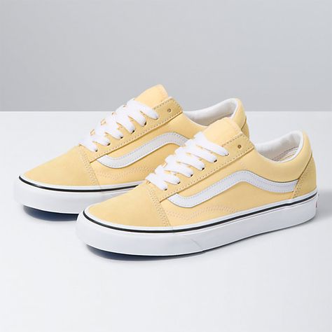 Vans Wallpaper, Vans Shoes Women, Cute Vans, Yellow Vans, Dr Shoes, Fresh Shoes, Hype Shoes, White Shoes Women, Aesthetic Shoes