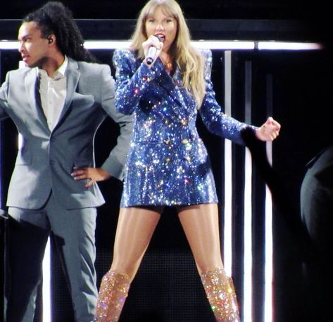 Taylor Swift Lover Eras Tour, Taylor Swift The Man, Lover Eras Tour, Taylor Swift Lover, Taylor Outfits, Purple Blazer, Taylor Swift Tour Outfits, Man Blazer, Swift Tour