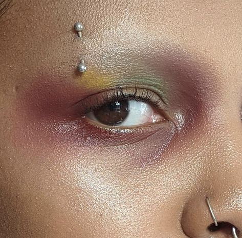 Androgynous Makeup, Education Aesthetic, Avant Garde Makeup, Colorful Eye Makeup, Pretty Faces, Makeup Obsession, Cake Cake, Makeup Palette, Pretty Makeup