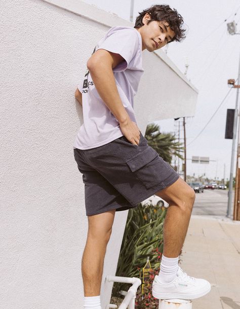 Corduroy Shorts Outfit Men, Shorts And Tshirt Outfits, Cargo Shorts Outfit, Mens Corduroy, Indie Punk, Tank Dresses Outfit, Mens Shorts Outfits, Tank Dresses, Summer Shorts Outfits