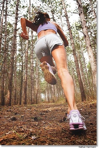 trail running fit Running Pose, Person Running, Action Pose Reference, Running Quotes, Anatomy Poses, Female Pose Reference, Human Reference, Body Reference Poses, Human Poses Reference