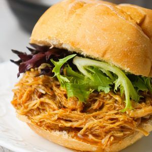 Instant Pot Honey Garlic Chicken Sandwiches - This is Not Diet Food Instant Pot Honey Garlic Chicken, Pressure Cooker Recipes Chicken, Chicken And Rice Dishes, Delicious Chicken Dinners, Honey Bbq Chicken, Creamy Chicken And Rice, Chicken Dishes Easy, Pressure Cooker Chicken, Chicken Sandwiches