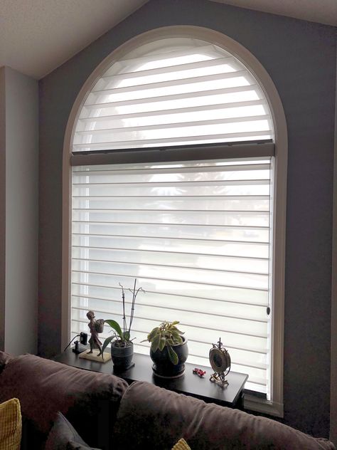 Blinds On Arched Windows, Blinds For Round Top Windows, Decorating Half Moon Windows, Curved Window Blinds, Arch Window Blinds, Arched Window Blinds, Half Moon Window Covering, Oval Window Covering Ideas, Half Moon Window Covering Ideas