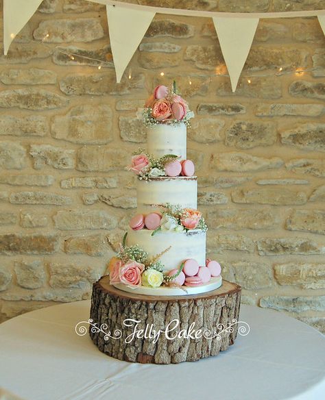 Macaroons Wedding, Macaroon Wedding Cakes, Semi Naked Wedding Cake, Macaroon Cake, Wedding Macarons, Macaron Tower, Cake Tower, Macaron Cake, Wedding Cake Pictures