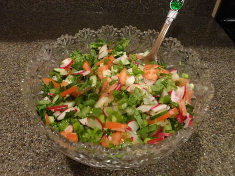 Salata Recipe (Afghan Chopped Salad) - Vegan Afghan Salad, Afghanistan Food, Chopped Salad Recipe, Afghan Food, Afghan Food Recipes, Chopped Salad Recipes, Iranian Food, Foreign Food, Salad Ideas