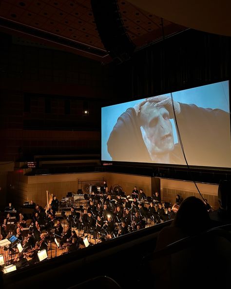 harry potter but with a live orchestra?! say less and scoop me. this experience came just in time for the spooky season that is upon us hehehe 🍂🪄🎃 live score of Harry Potter’s the Goblet of Fire by the dallas symphony orchestra. such an incredible performance that really emphasized all the iconic moments of such a classic film. now if you’ve made it this far, which house are you ?? I’m a ravenclaw ofc 💙 #experiences #thingstodo #dallassymphonyorchestra #harrypotterinconcert #dallasactivit... Live Orchestra, Say Less, The Goblet Of Fire, Film Score, Iconic Moments, Goblet Of Fire, Symphony Orchestra, Classic Films, Ravenclaw