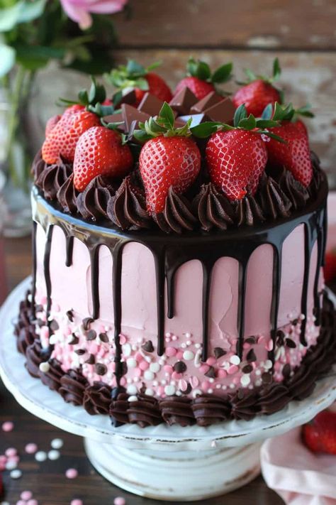 27 Fantastic Summer Cake Ideas • Chocolate Covered Strawberry Birthday Cake, Chocolate And Strawberries Cake, Beautiful Strawberry Cake, Cake Strawberry Decoration, Strawberry Decorated Cake, Strawberry Cake Design Ideas, Pink Chocolate Cake, Chocolate And Strawberry Cake, Key Lime Pie Cake