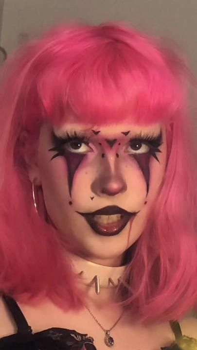 Pink And Green Clown Makeup, Pink And Black Clown Makeup, Red And Black Clown Makeup, Purple Clown Makeup, Juggalette Makeup, Pink Clown Makeup, Juggalo Makeup, Clown Makeup Ideas, Creepy Clown Makeup