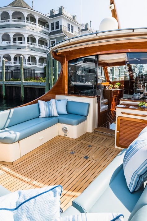 Hinckley T43 — Maloney Interiors Yacht Club Decor, Yacht Decor Boat Interior, Sailing Yacht Interior, Hinckley Yachts, Boat Interior Design, Fishing Yachts, Sailboat Interior, High End Residential, Yacht Interior Design