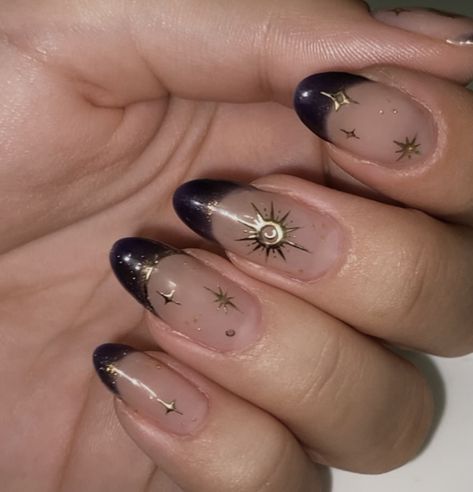 @sieurie ig Nail Inspo Witchy, Moon Nails Almond, Zodiac Nails Designs Taurus, Summer Nail Inspo Dip, Sun And Star Nails, Red Celestial Nails, Dark Blue Celestial Nails, Whimsical Nail Designs, Nails Whimsigoth