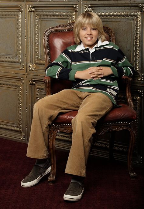 THE SUITE LIFE OF ZACK AND CODY -- Season 2 -- Pictured: Cole Sprouse as Cody Martin. Cole Sprouse Cody, The Suite Life Movie, Tipton Hotel, Chad Charming, The Suite Life On Deck, Cody Martin, Suite Life On Deck, Dylan And Cole Sprouse, London Tipton