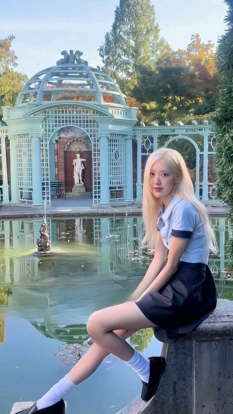 #ROSÉ #rosé #rosie #blackpink #toxictilltheend Music Video Behind The Scenes, Rosé Ig Update, Love Icon, Rose Queen, Rose Video, Rose And Rosie, Rosie Posie, Park Rosé, Cute Rose