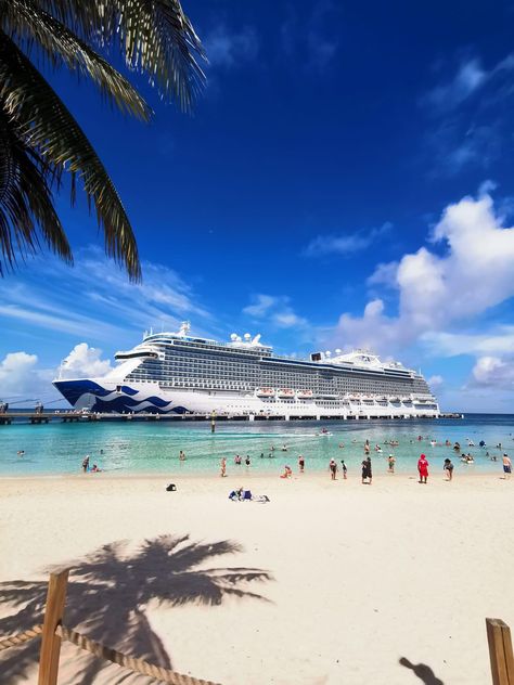 Cruising Aesthetic, Cruise Carribean, Cruise Ship Aesthetic, Cruise Caribbean, Cruise Vibes, Royal Carribean Cruise, Carribean Cruise, Vision Board Themes, Royal Caribbean Ships