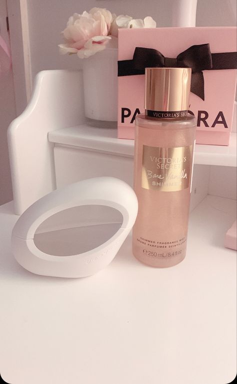 Mod vanilla by ariana grande and bare vanilla shimmer from Victoria sercret Mod Vanilla Layering, Mod Vanilla Aesthetic, Mod Vanilla Ariana Grande, Mod Vanilla, Pink Dragon Fruit, Bare Vanilla, Vanilla Smell, Pink Perfume, Vanilla Perfume