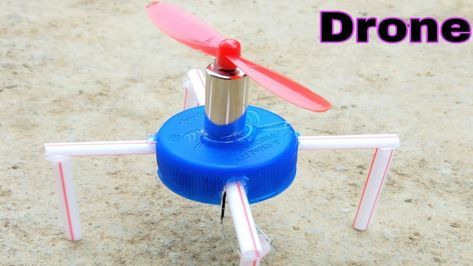 Flying Helicopter, Stem Classes, Diy Science Experiments, Science Experiments For Preschoolers, Stem Classroom, Robotics Projects, Diy Gadgets, Stem Crafts, Diy Robot