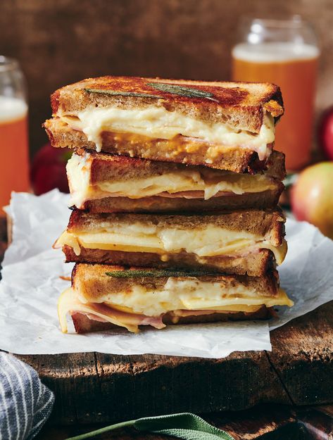 Grilled Ham, Cheddar & Apple Sandwiches - New England Today Artisan Sandwiches, Fall Sandwich, Lobster Casserole, Fall Sandwiches, Ritz Cracker Topping, England Recipes, Fun Meals, Apple Sandwich, Grilled Ham And Cheese