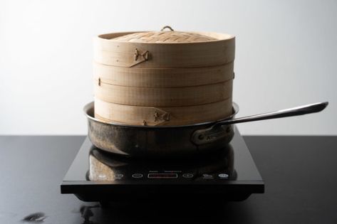 How To Use A Bamboo Steamer (Setup, Cooking & Care Instructions) Bamboo Steamer Recipes, Bamboo Recipe, Types Of Cooking Oil, Kitchen Bamboo, Bamboo Rice, Bamboo Steamer, Chinese Bbq Pork, Vegetable Steamer, Steamed Dumplings