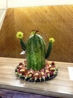 watermelon cactus fruit platter Tacobar Party, Salad Display, Wild West Party, Western Birthday Party, Mexican Fiesta Party, Fiesta Birthday Party, Mexican Birthday, Cowboy Birthday Party, Western Birthday