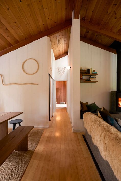 Award-Winning Forest Getaway: @thesearanchhouse - Houses for Rent in Sea Ranch, California, United States - Airbnb Sea Ranch Interiors, California Aesthetic Home, Ranch Beach House, 70s Beach House, Forest Getaway, 70s Cabin, 60s California, Sea Ranch Lodge, Sea Ranch California