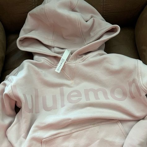 lululemon hoodie Lululemon Sweater, Lululemon Hoodie, Hoodie Logo, Vintage Aesthetic, Christmas 2024, Senior Year, Poshmark Lululemon, Christmas List, Athleisure