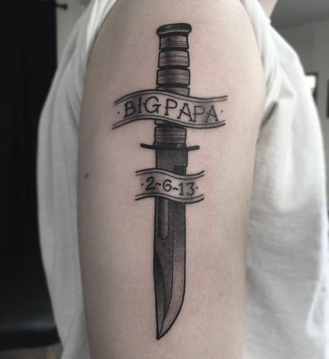 Kabar Knife Tattoo, Kabar Knife, Tattoo Memorial, Patriotic Tattoos, Swiss Army Pocket Knife, Ka Bar, Knife Tattoo, Tactical Pocket Knife, Engraved Pocket Knives