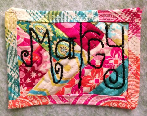 Diy Name Tags, Name Tag Lanyards, Label Ideas, Quilter Gifts, Quilt In A Day, Quilt Retreat, Fabric Postcards, Creative Names, Quilt Labels