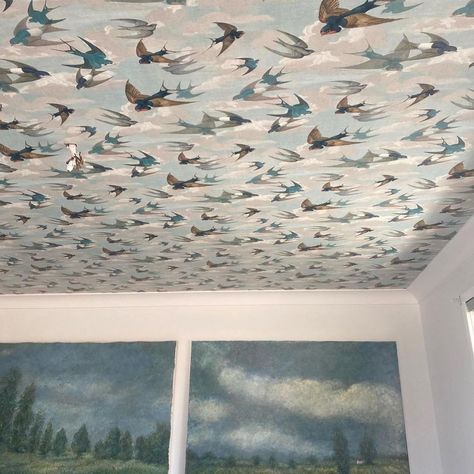 Chimney Swallows Wallpaper, Swallow Wallpaper, Swallows Wallpaper, Underwater Forest, Bird Bedroom, Boy And Bird, Brown Bird, Wallpaper Photo, Flying Birds