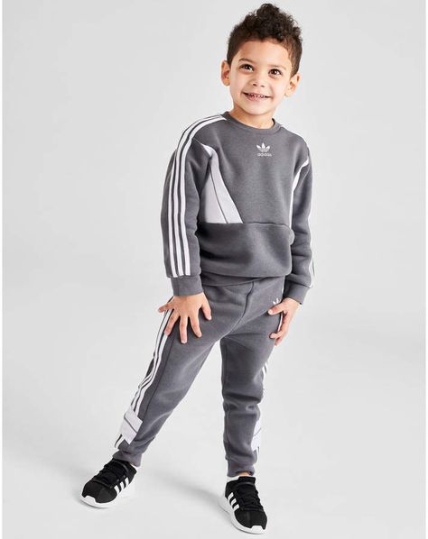 Winter Outfits For Boys, Dapper Dress, Child Shoes, Toddler Adidas, Adidas Originals Shoes, Kids Winter Outfits, Boys Tracksuits, Forest Grove, Adidas Tracksuit