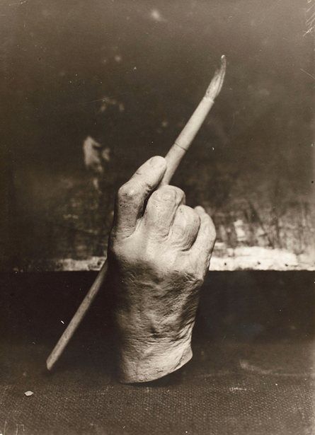 Moulding of the hand of Adolf von Menzel holding a paintbrush, 1900 Adolf Von Menzel, Holding Paintbrush, Wolves And Women, Famous Names, Jeff Koons, Jackson's Art, Illusion Art, Hand Holding, Hand Art