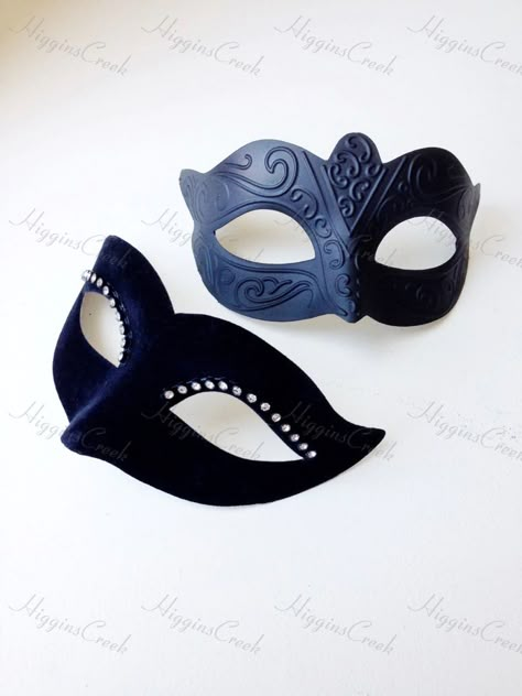 Phantom Masquerade, Butterfly Masks, Masquerade Mask Diy, Mascarade Party, Beautiful Masks, Ball Event, Black Masquerade, Couples Masquerade Masks, Ball Outfits