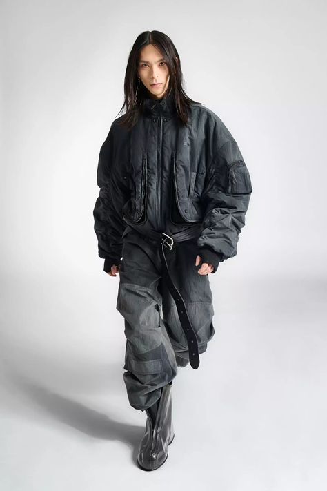 Tactical Fashion, Football Scarf, Winter Streetwear, Fashion Design Portfolio, Winter Outerwear, Winter Outfits Men, Destiny's Child, 2023 Collection, Winter 2023