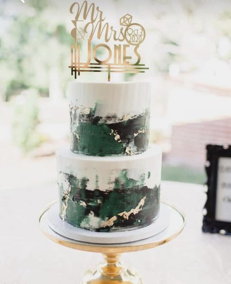 Green Cakes Wedding, Emerald Green Gold Cake, Forest Green Cake Ideas, Black And Emerald Wedding Cake, Emerald Wedding Cake Gold And, Emerald Green And Black Wedding Cake, Emerald Gold Wedding Cake, Black Green And Gold Wedding Cake, Dark Green And White Wedding Cake